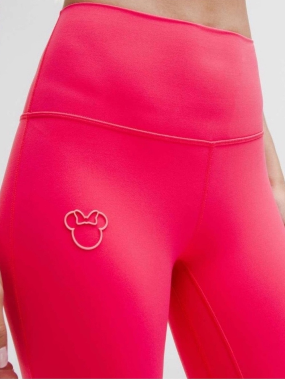 Disney X Lululemon Women’s High Rise Legging, Minnie Mouse Lip Gloss Pink Size 4